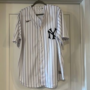 Nike Men’s Yankees Babe Ruth Jersey Large